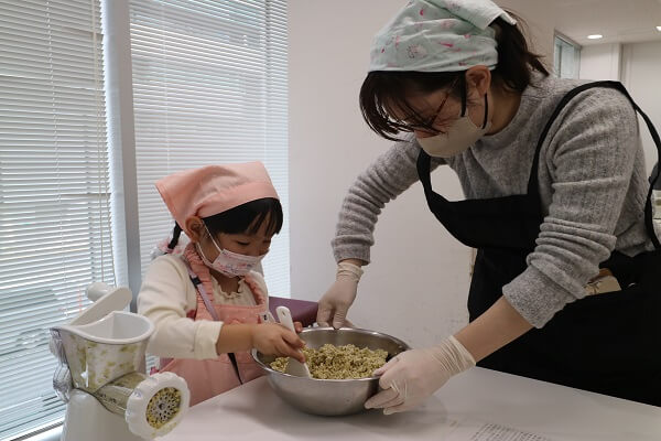 みそ職人直伝！親子de手づくりみそ作り！