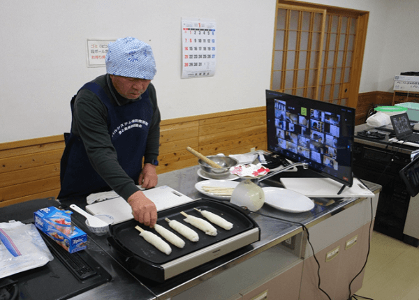 秋田きりたんぽ料理教室＆米粉のこまち麺工場見学！